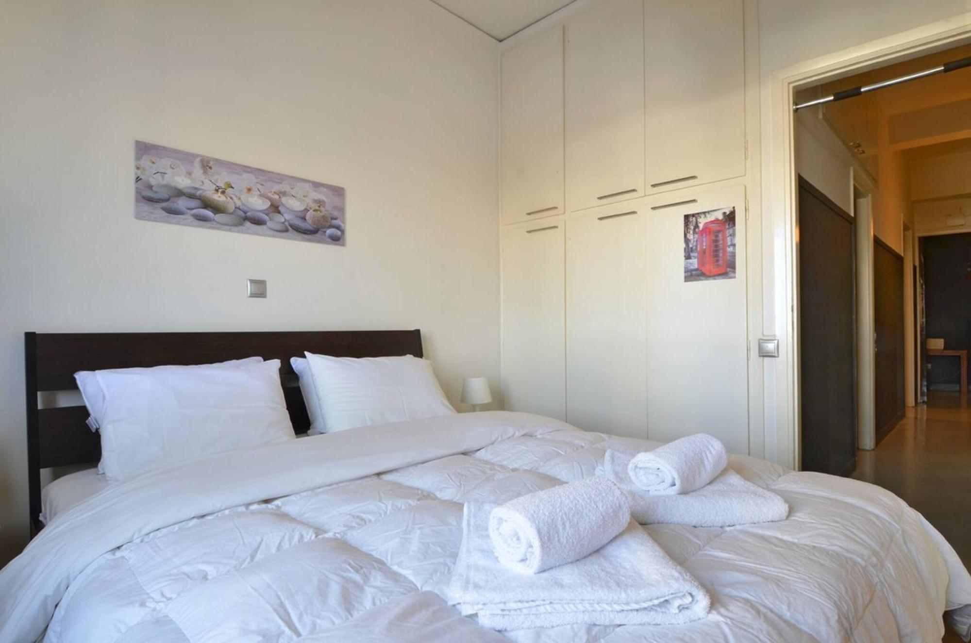 Kerameikos, A Lovely Apartment Athens Luaran gambar